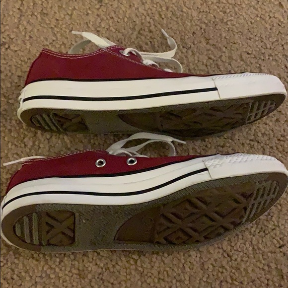 Maroon converse all star - Picture 3 of 4